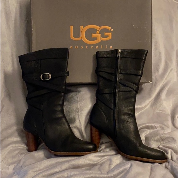 UGG Shoes - 🌟Host Pick!!🌟Ugg Leather Caroline Zippered Boots